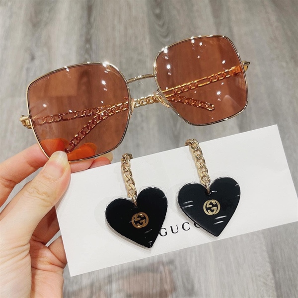 Kính Gucci trái tim KG+