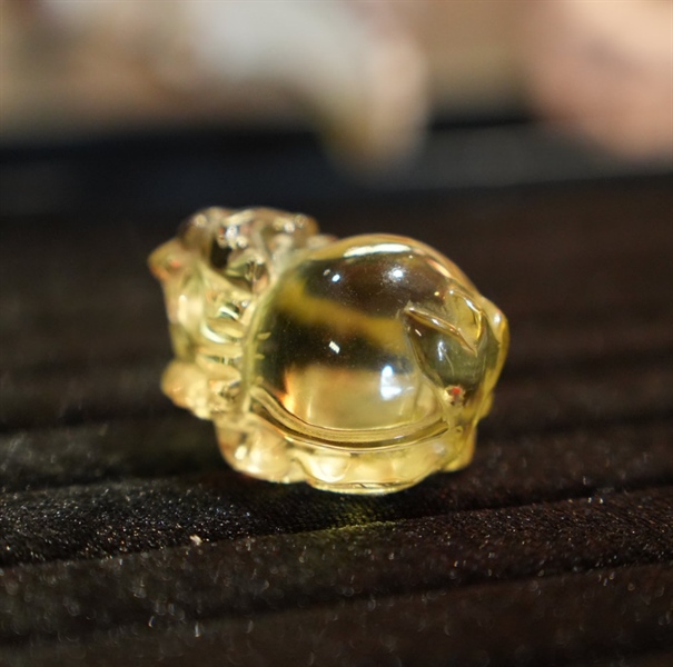 Long Quy thạch anh tóc vàng +