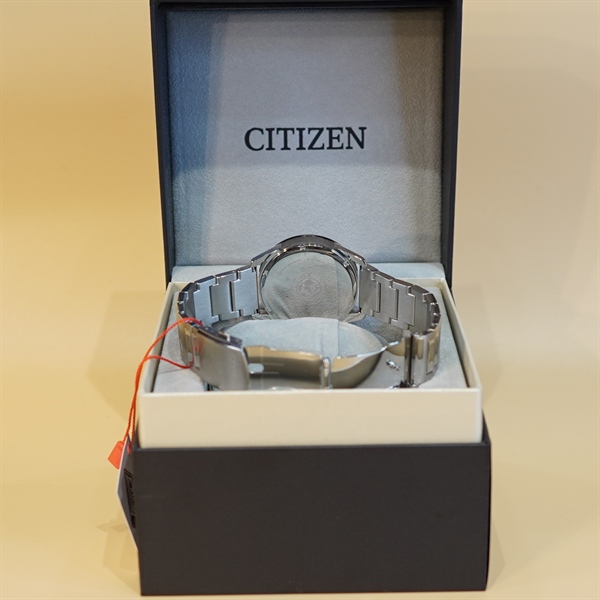 Đồng hồ nam Citizen xích lớn số đen KG+