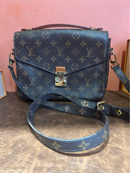 Túi LV metis hoa nâu, quai nâu +