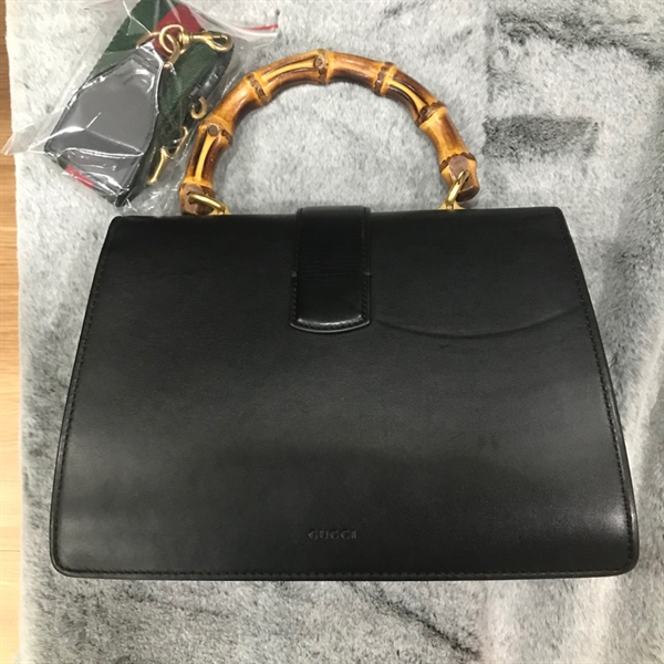 Túi xách GG đen đầu rồng , quai trúc +