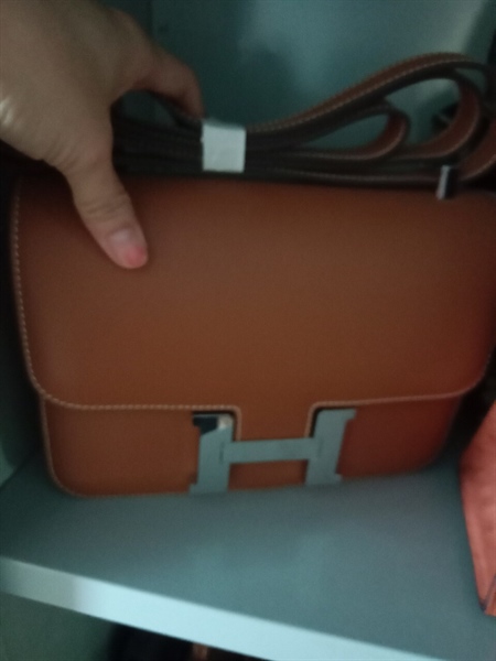 Túi nâu vàng chữ H +