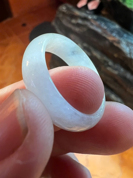 Nhẫn phong thuỷ mã não +