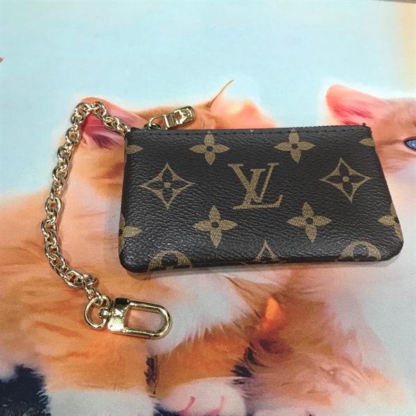 Charm LV hoa nâu KG+