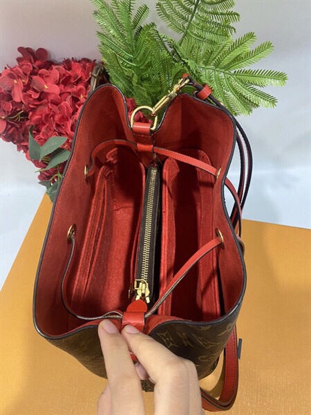 Túi LV lòng đỏ KG+