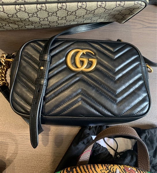 Túi Gucci Logo khoá vàng
