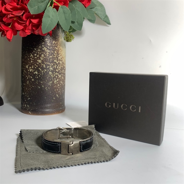 Vòng tay Gucci đen KG+