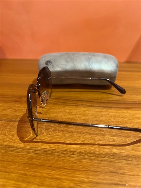 Kính Dior mắt tím KG+