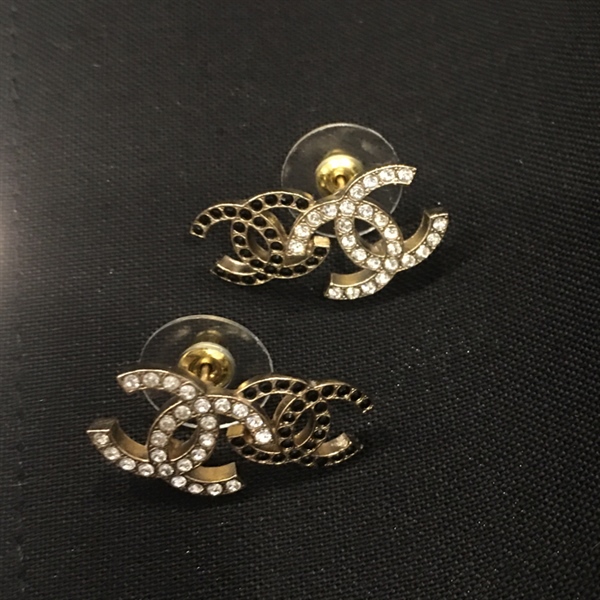 Bông tai Chanel kg+