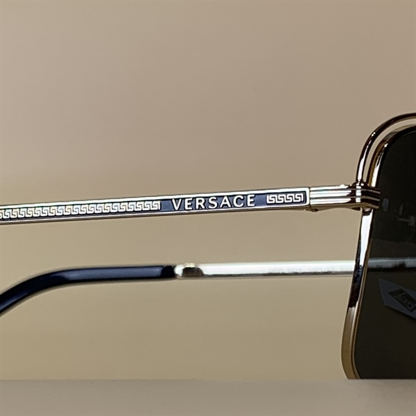Kính Versace bầu vàng KG+