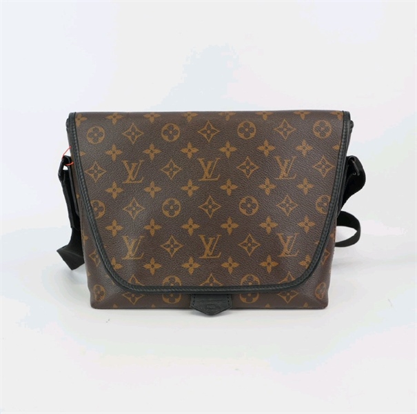 Túi LV đeo chéo hoa nâu Kg+