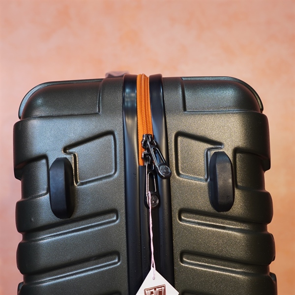 Vali Timberland Xanh Rêu 60x41x27 KG+