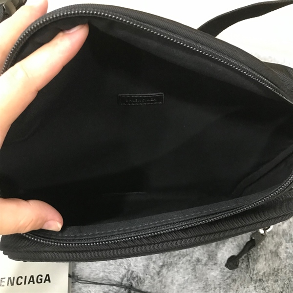 Túi Bao Tử Balenciaga Đen KG+