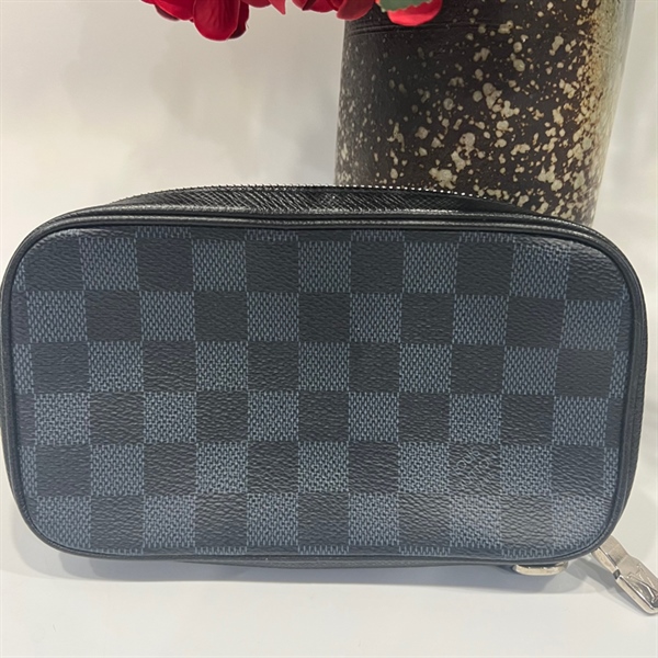 Túi LV clutch