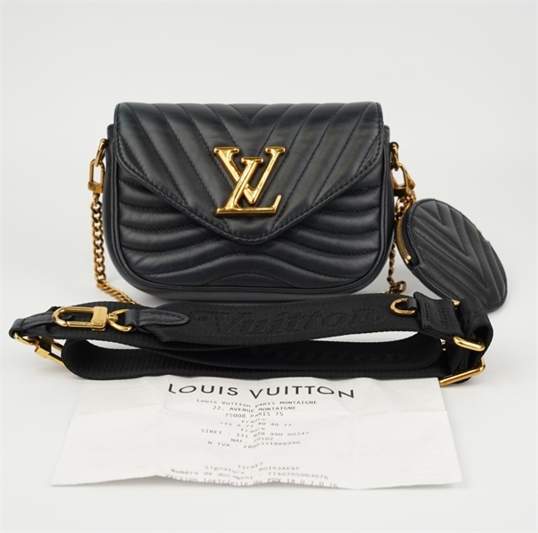 Túi LV đen trần chỉ khóa vàng kèm charm KG+