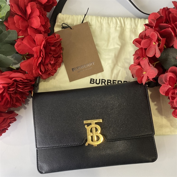 Túi khoá B Buberry