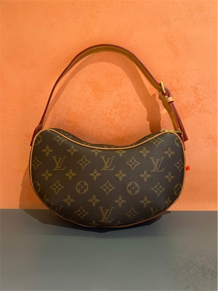 Túi LV hoa nâu nửa vầng trăng++