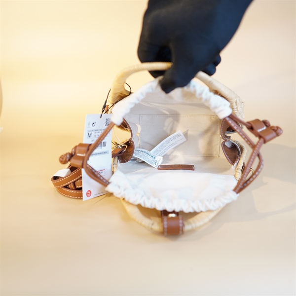 Túi Zara mây đan màu vàng KG+