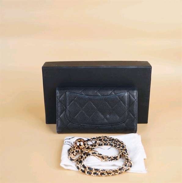 Ví Chanel đen lòng nâu đậm +
