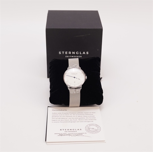 Đồng hồ Sternglas tròn dây bạc KG+