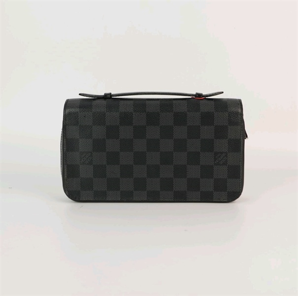 Túi LV ô vuông đen cầm tay - TB +