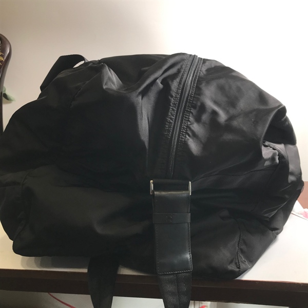 Túi prada đen lớn KG+