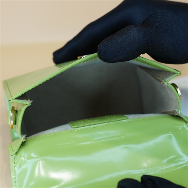 Túi xách By Far xanh lá KG+