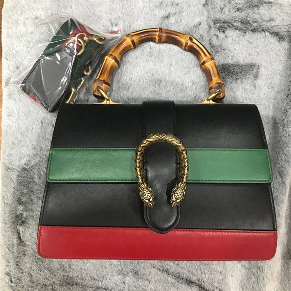 Túi xách GG đen đầu rồng , quai trúc +