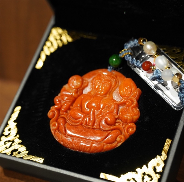 Mặt cẩm huyết 482582 +