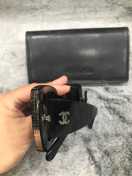 KÍnh Chanel đen KG+