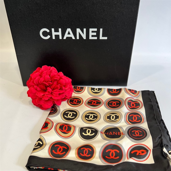 Khăn chanel hình tròn chữ X KG+