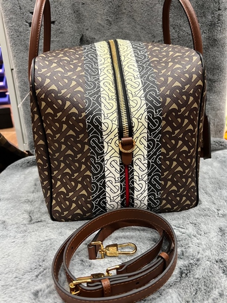 Túi du lịch BBR màu nâu KG+