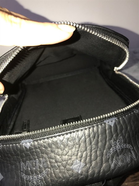 Túi Đeo Chéo MCM Xanh Đen KG+