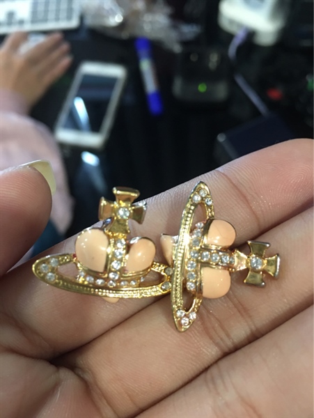 Bông tai trái tim hồng +