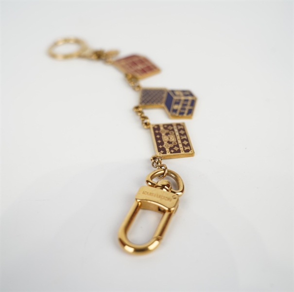 Móc khóa LV nhiều màu +