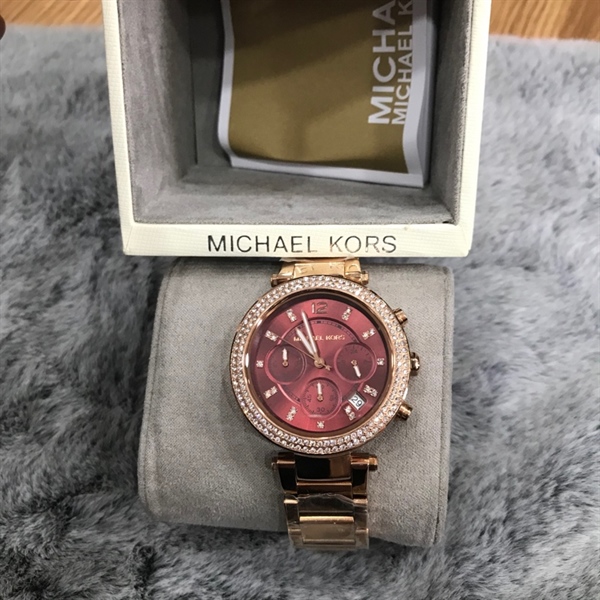 Đồng hồ MK mặt đỏ dây vàng đồng+