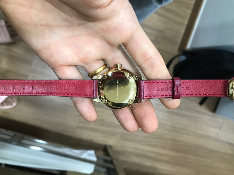 Đồng hồ BBR Quai Đỏ 26inch KG+