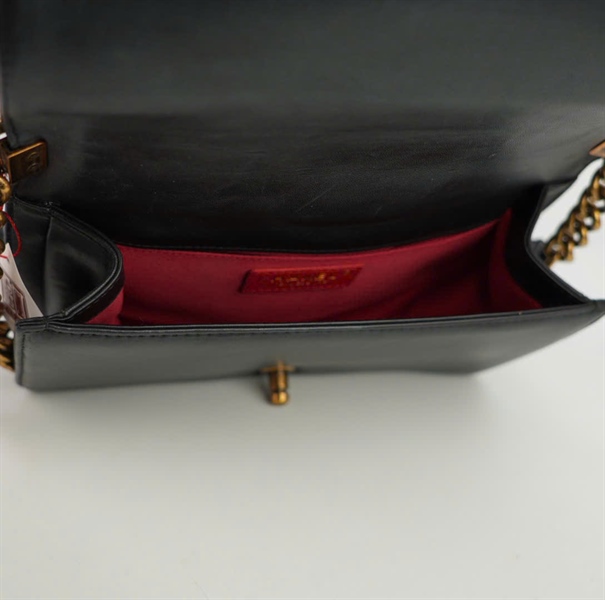 Túi Chanel đen trắng sọc đỏ size 22++