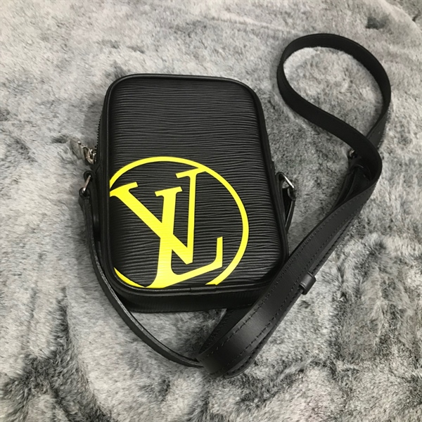 Túi LV đeo chéo