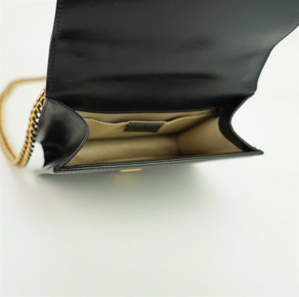 Túi GG đen bóng size 18 +