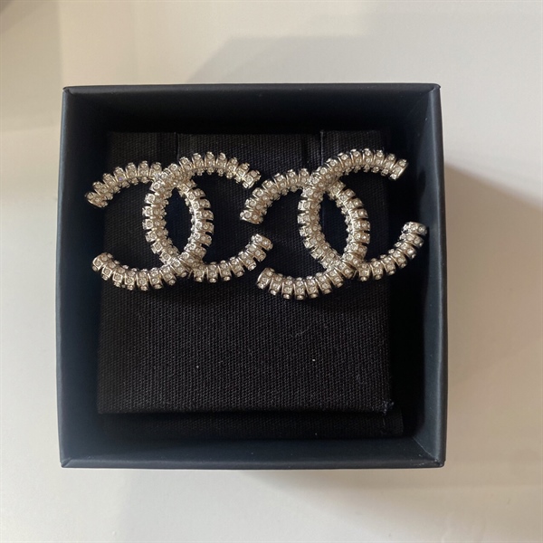 Bông tai Chanel KG+