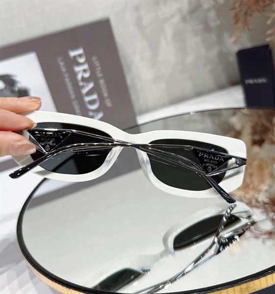 Kính Prada trắng KG+