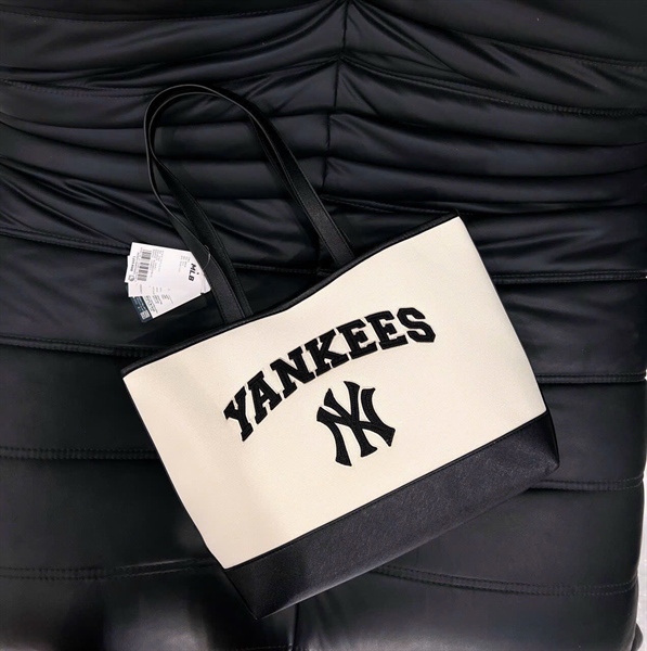 Túi xách NY trắng đen lớn KG+