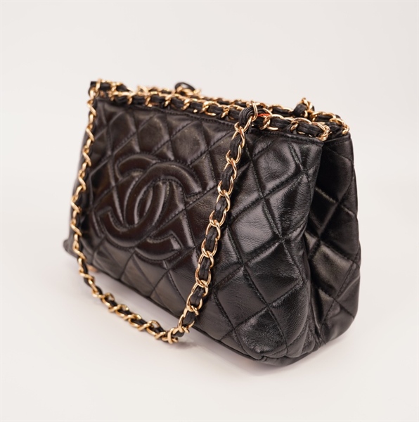 Túi Chanel da bóng miệng viền xích ++