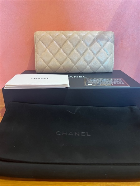 Ví Chanel nắp gập màu nude +