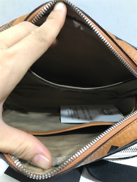 Túi Đeo Chéo MCM VÀng Trắng KG+