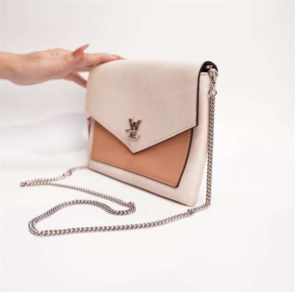 Túi LV đeo chéo trắng phối hồng 22cm TB+