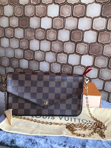 Ví LV Ô vuông Lòng Đỏ+