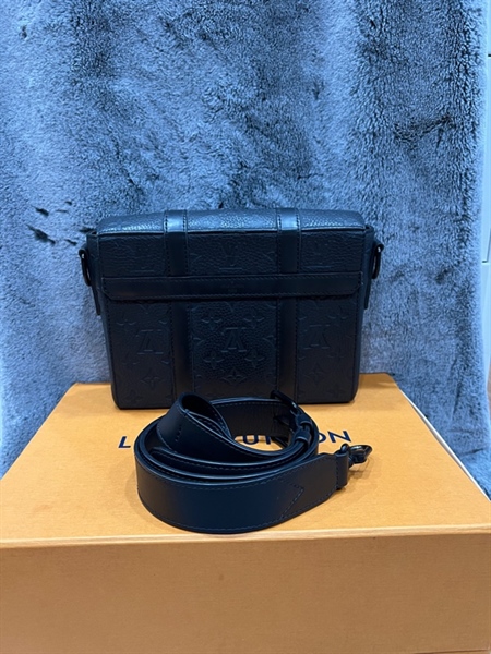 Túi LV đeo chéo màu đen +