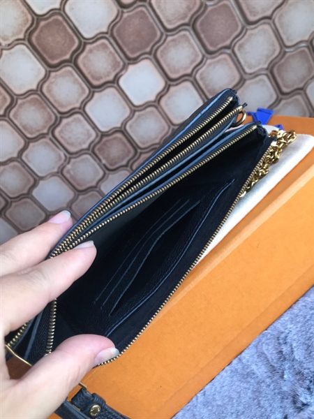 Túi LV Đen 2 Khóa Zip+